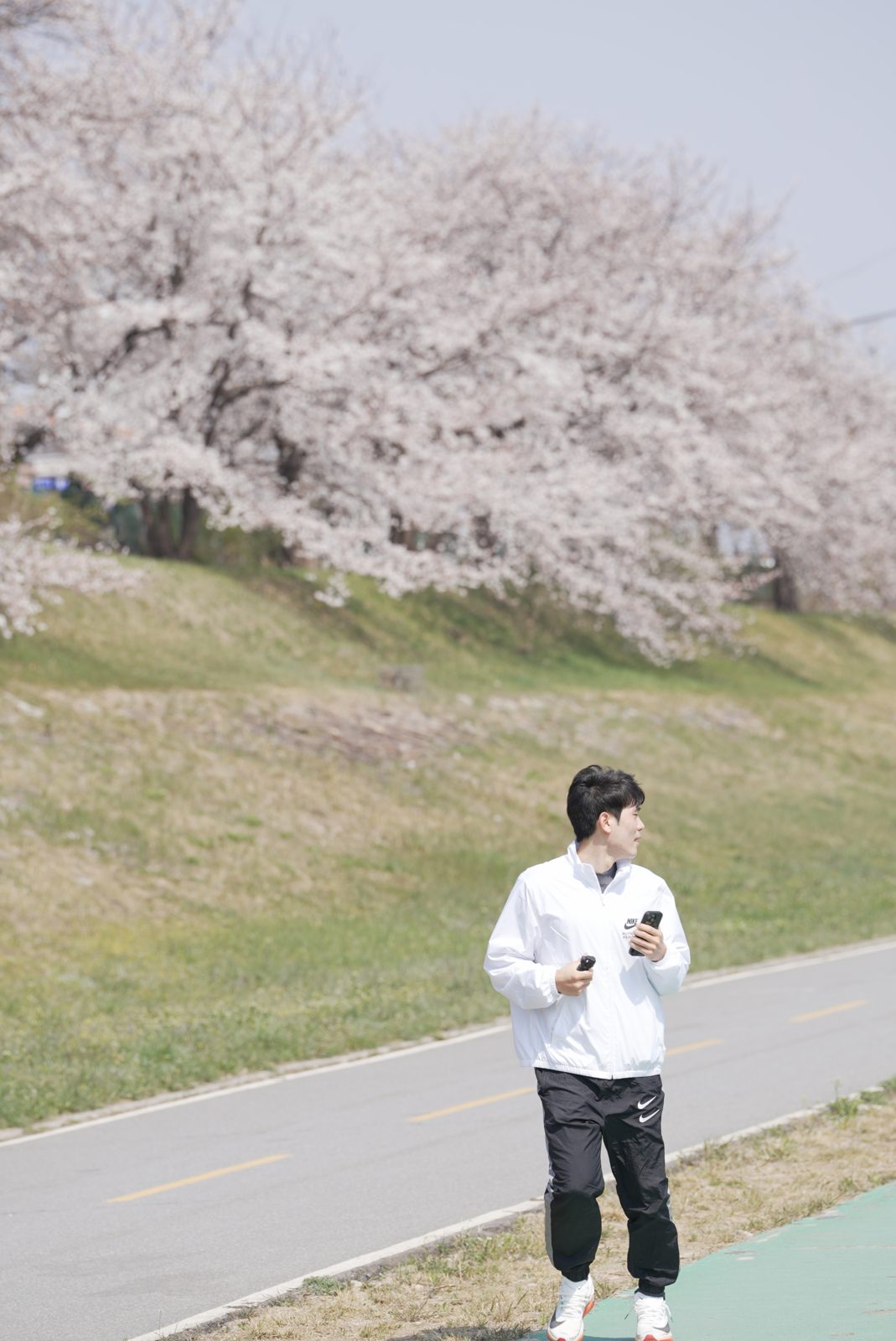 스트레스가 쌓이는 날일수록 헬스장이 도움이 되는 이유 — 청주 직장인의 운동과 일상 회복 습관